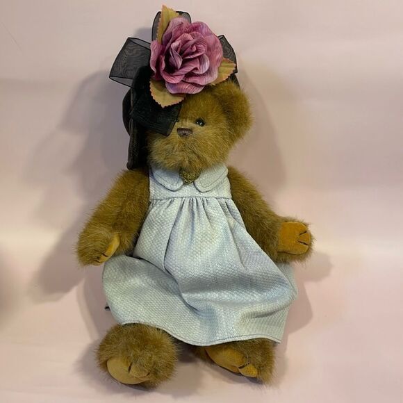 The Bearington Collection Sophie with Purple Dress and Hat with Flower Good Used - Picture 1 of 12